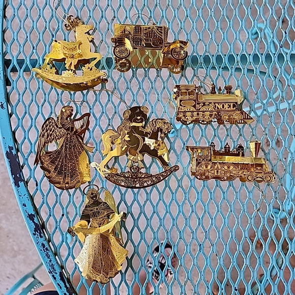 Vintage Filigree Metal Die Cut Gold Tone Ornaments Lot of 7 - Picture 1 of 10